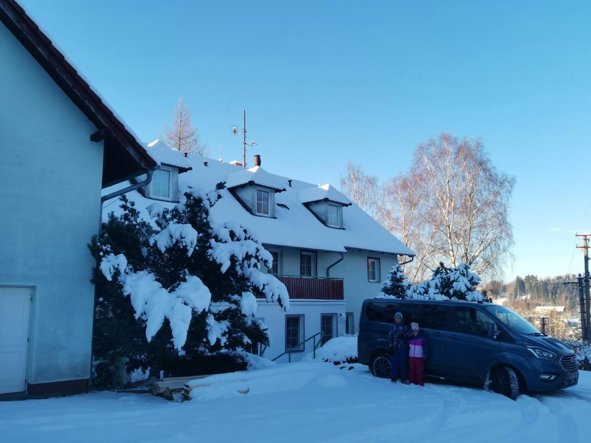 Penzion Pastviny Eksteriør bilde